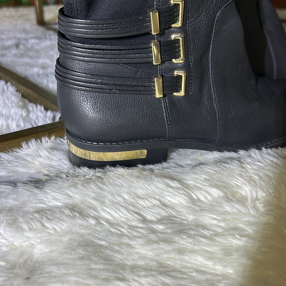 Vince Camuto Over the Knee black boot. Excellent condition - Picture 2 of 7